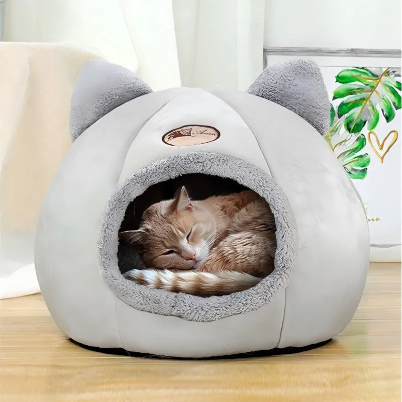 **Warm Plush Cat Bed with Ears for All Cat Sizes**