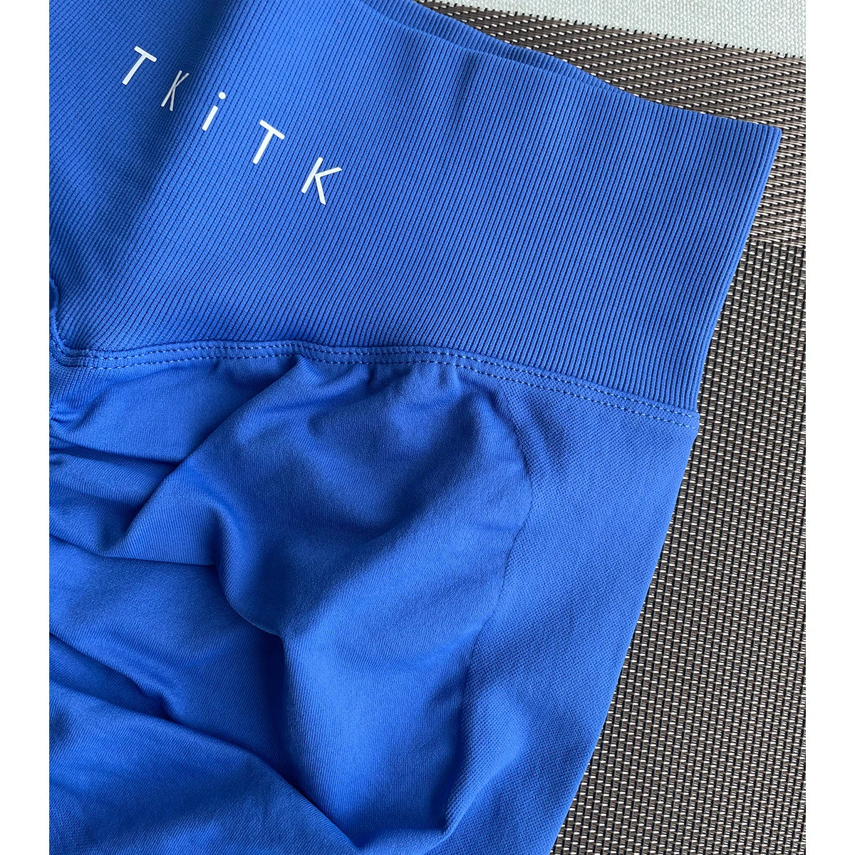 2 Piece Seamless Women’s Fitness Yoga and Running Shorts